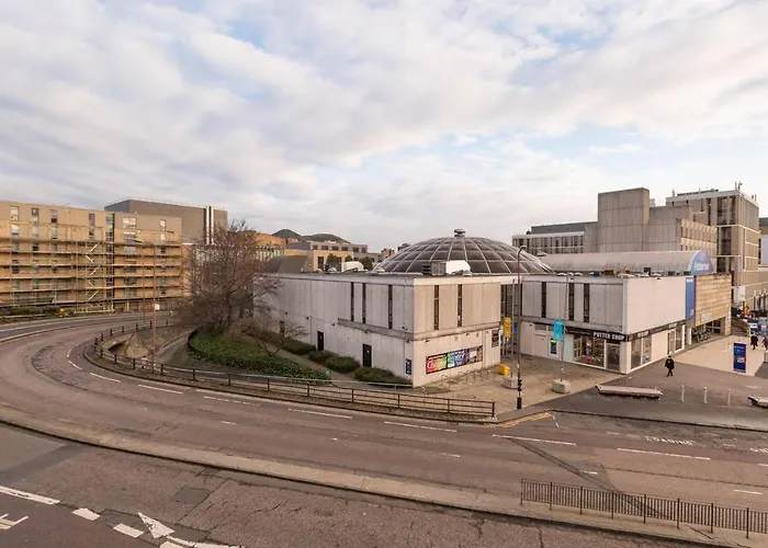Altido George Square - Heart Of Old Town/university Apartamento Edimburgo