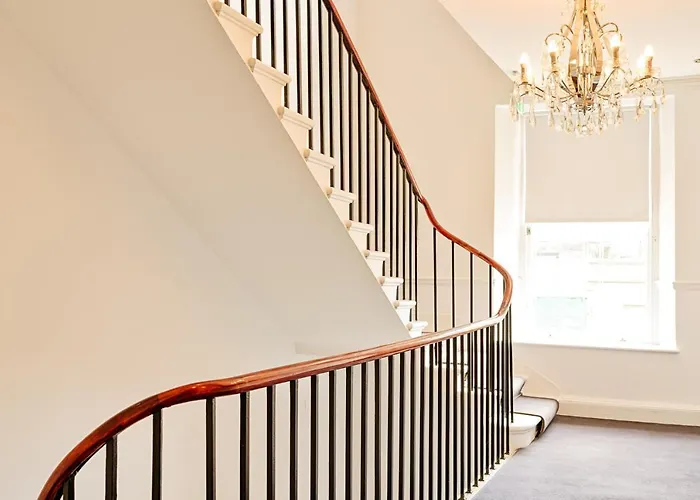 Joivy Luxury Flats On George Street *