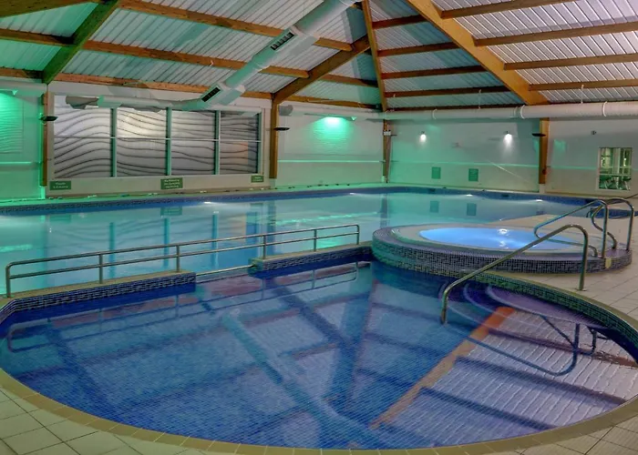 Отель Western Kings Manor