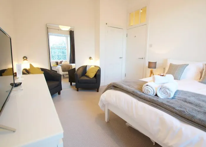 Joivy Modern Centre Flat Next To Calton Hill * Edinburgh
