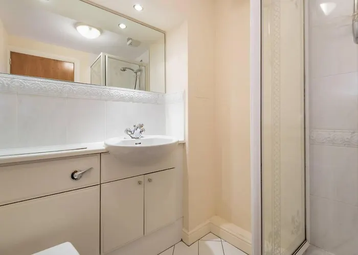 Joivy Old Town With Parking Close To Royal Mile Edimburgo