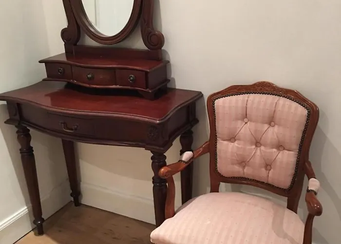 Lanark * إدنبرة