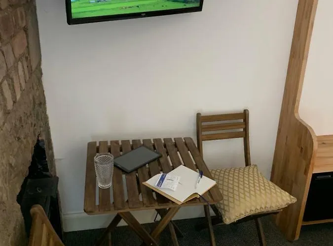 Royal Mile Balconies By The Castle 5* Edimburgo