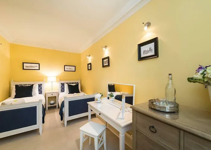 Joivy Luxury With Patio In Centre Apartment *