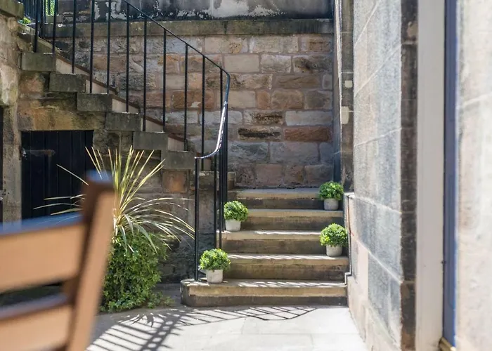 Joivy Luxury With Patio In Centre Apartment Edinburgh