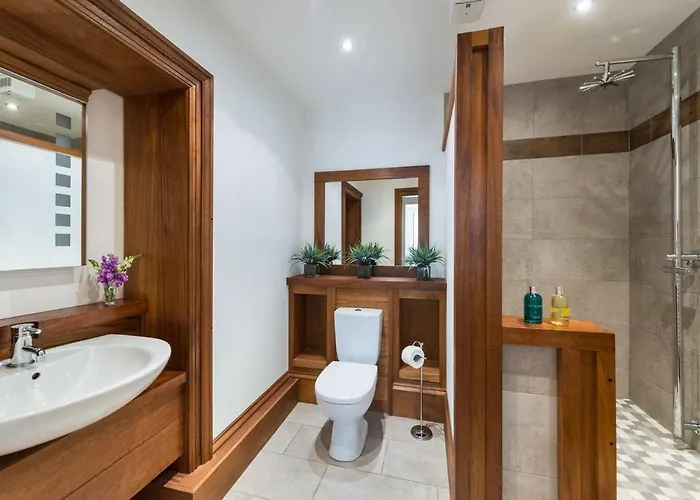 Joivy Luxury With Patio In Centre Apartment