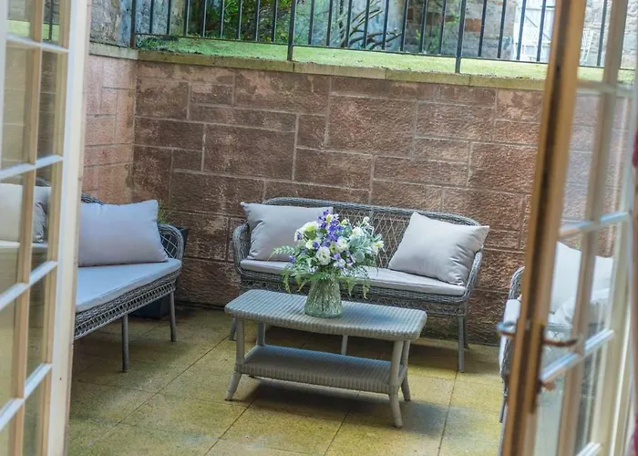Apartment Joivy Luxury With Patio In Centre Edinburgh