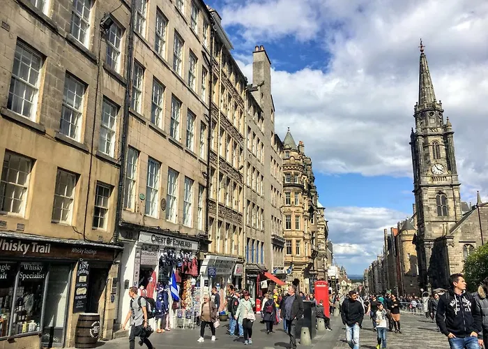 Grassmarket, Castle Wynd アパート