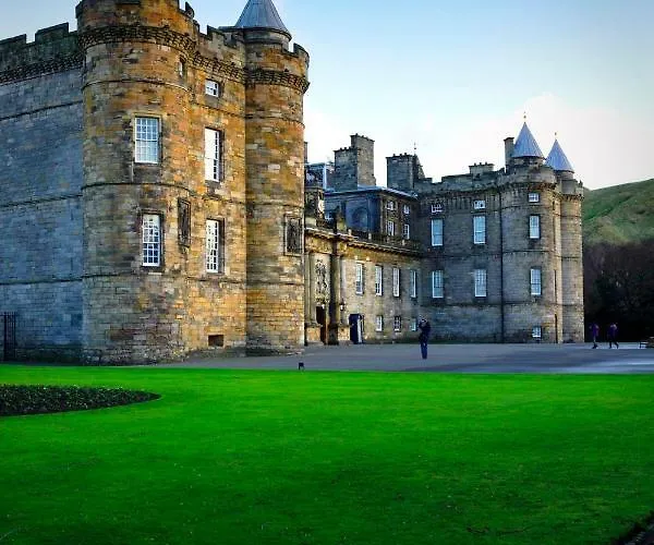 Stylish Near Royal Mile * אדינבורו