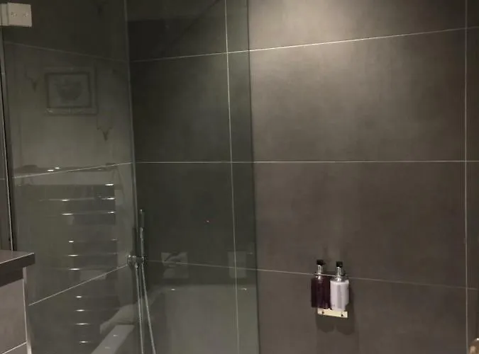 Апартаменты The Bonnie Bide Awa' *