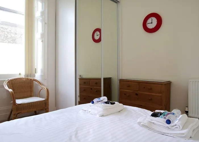 Apartmán Grindlay Street Residence, 2 Bedroom, 2 Bathroom Close To Castle *