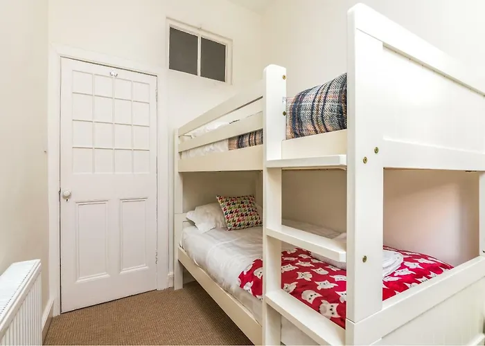 Charming, & Spacious Georgian 3 Bed *