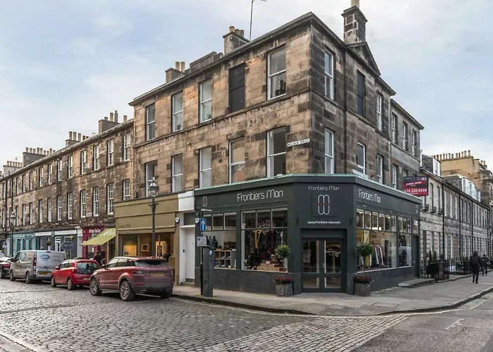 Charming, & Spacious Georgian 3 Bed