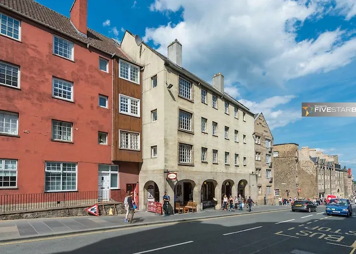 Smart Royal Mile דירה