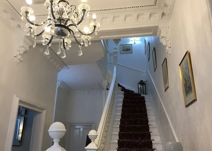 Hotel Edinburgh37 4*