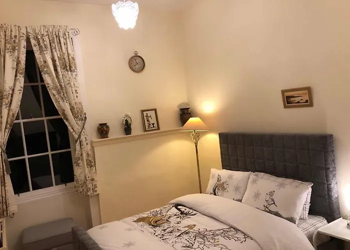 Centre En-suite Δωμάτια σε οικογενειακή κατοικία Εδιμβούργο